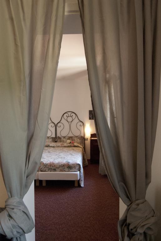 Hotel Mariano Gargnano Δωμάτιο φωτογραφία